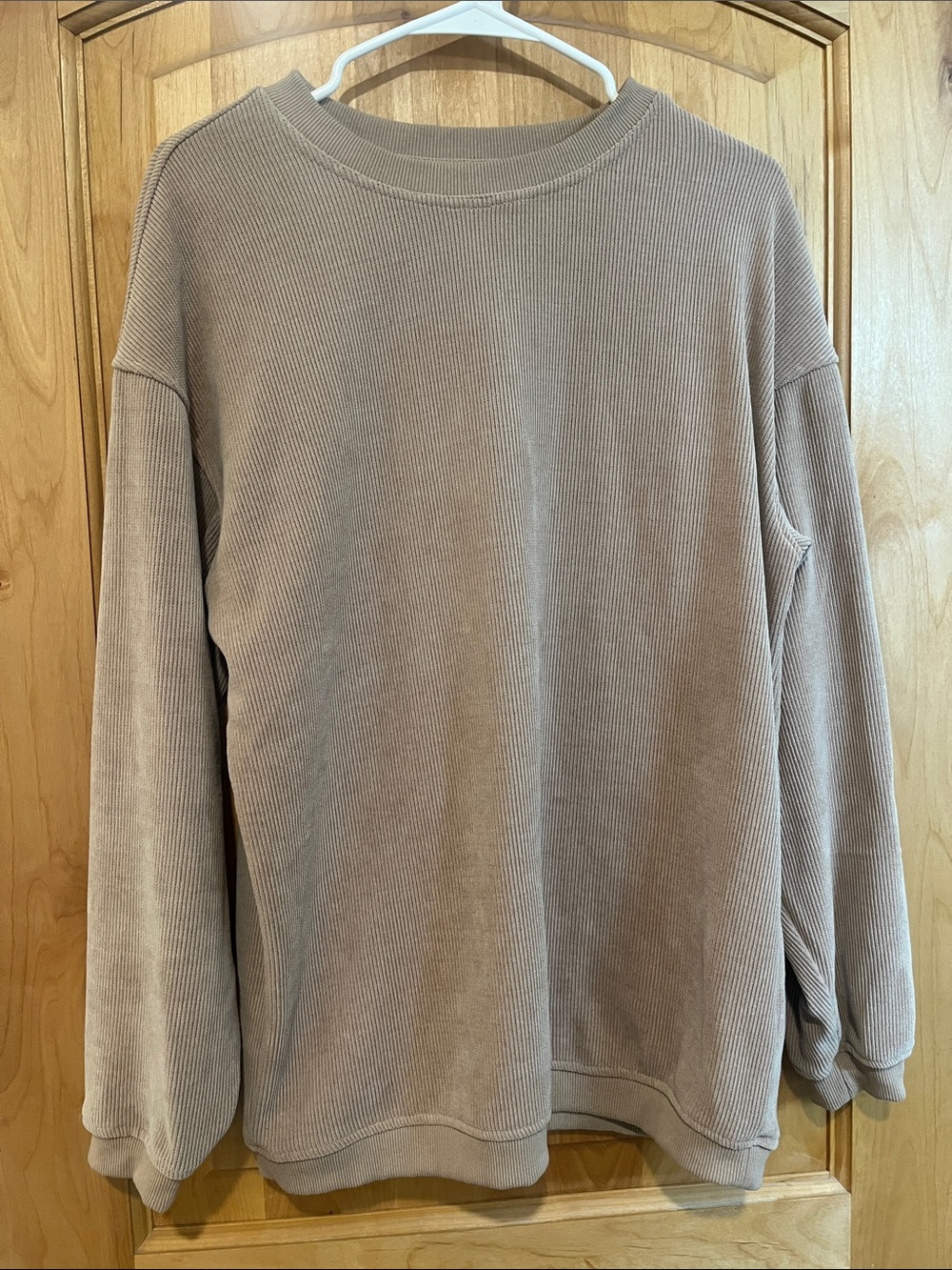 Women’s Crewneck Top in Taupe